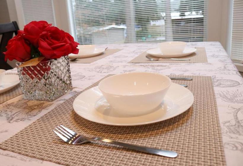 بنسيون North Seattle Guesthouse