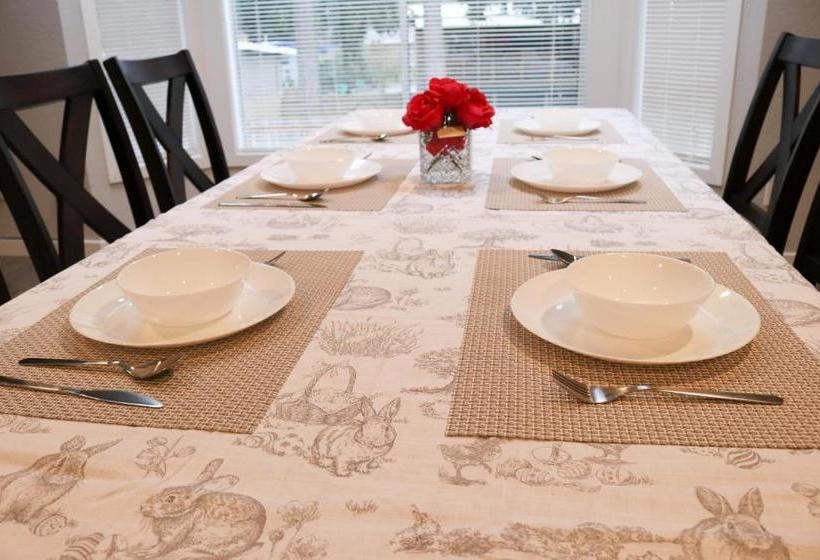 بنسيون North Seattle Guesthouse