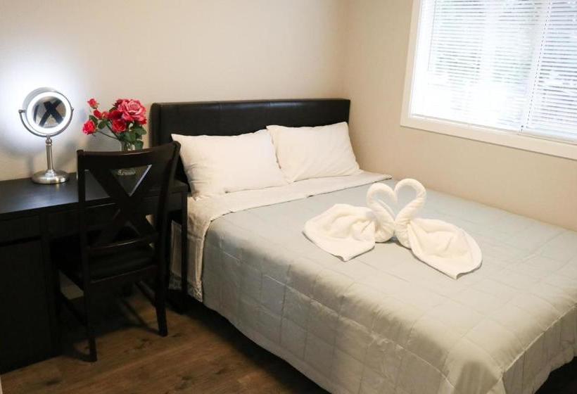 بنسيون North Seattle Guesthouse