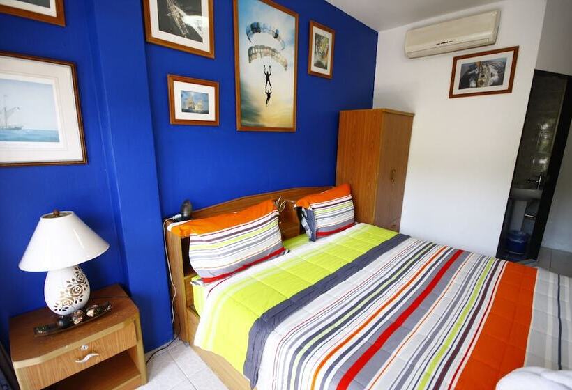 بنسيون Summer Breeze Inn