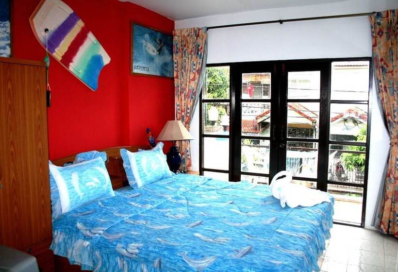 بنسيون Summer Breeze Inn