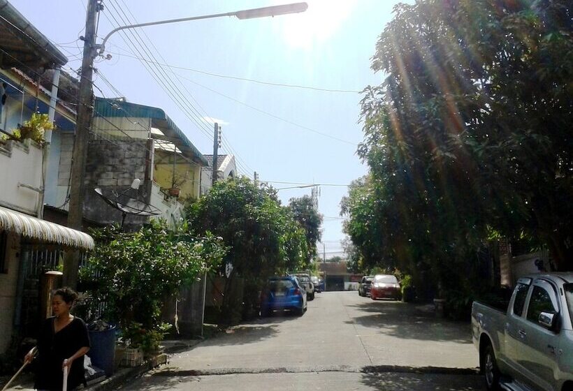 بنسيون Summer Breeze Inn