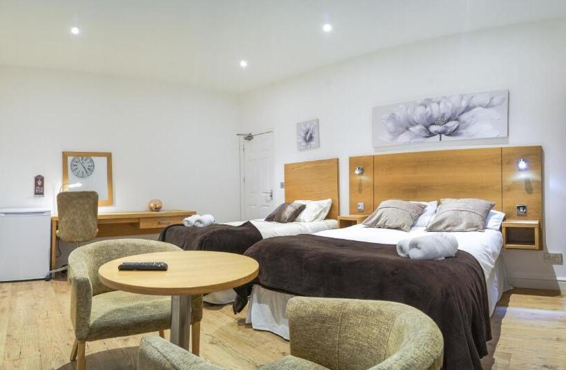 膳宿费 Tunnard House