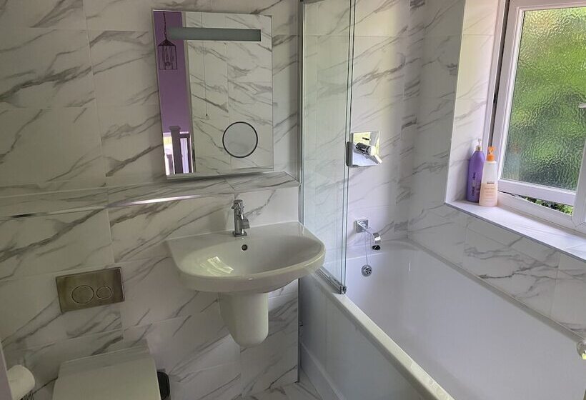 بنسيون Wellbrook Rooms