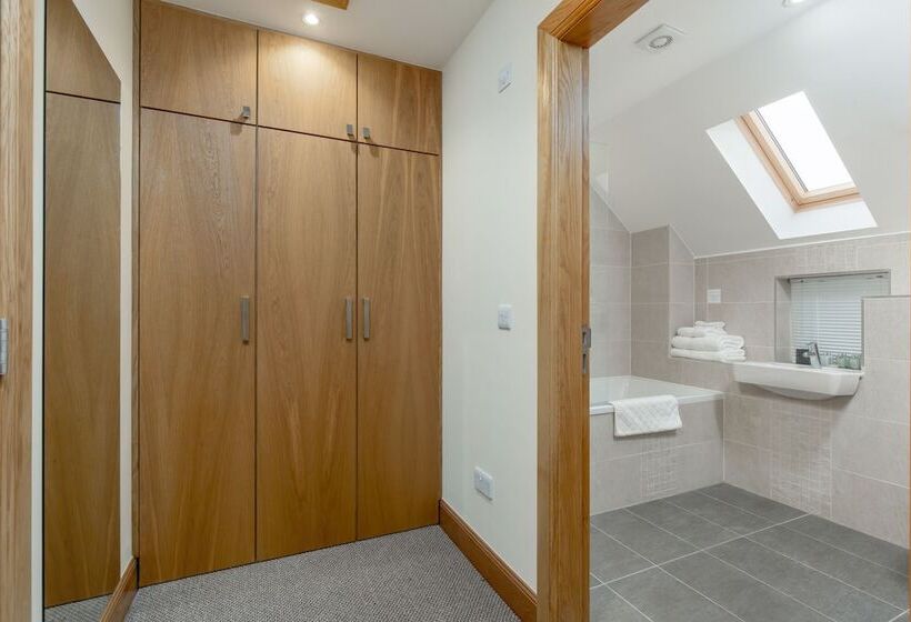 The Queens View Luxury B&b