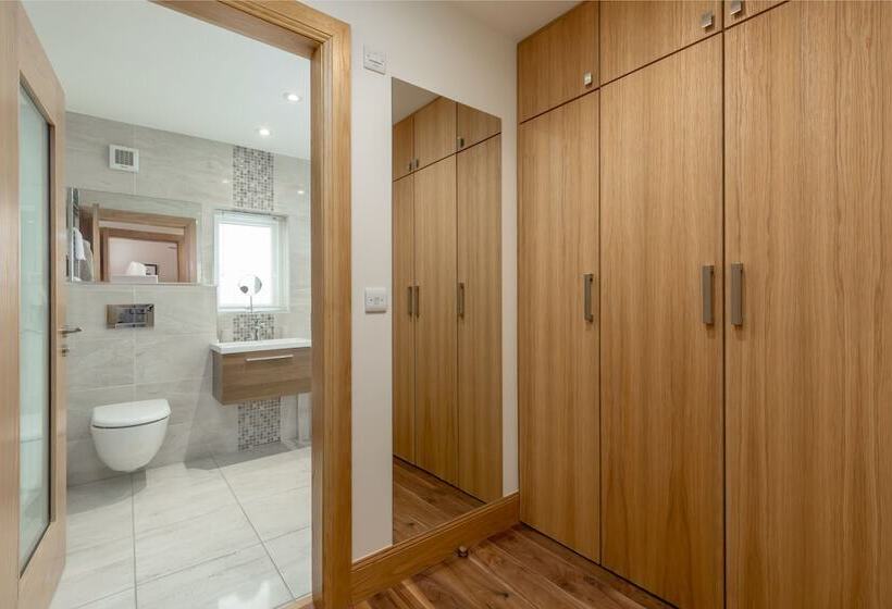 The Queens View Luxury B&b