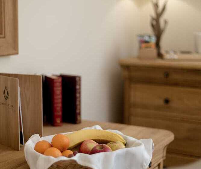 The Queens View Luxury B&b