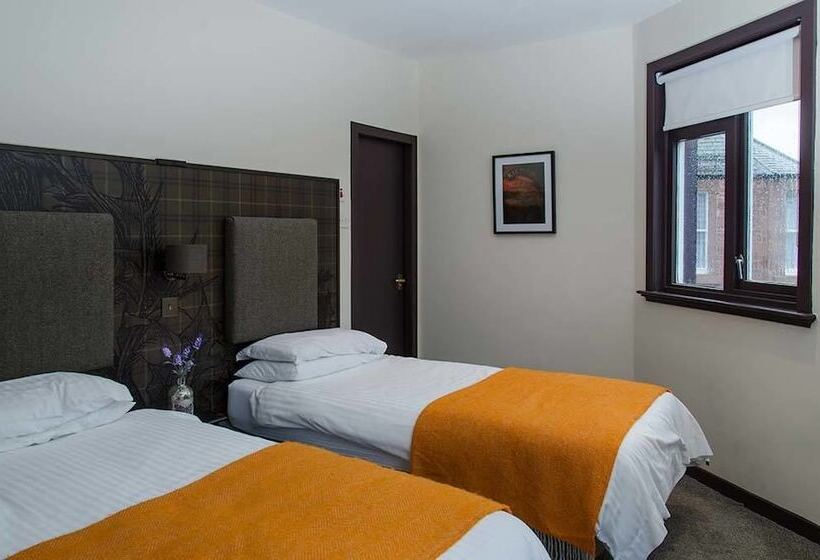 Thrums Hotel, Kirriemuir