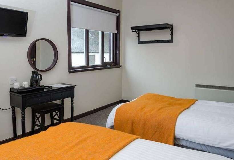 Thrums Hotel, Kirriemuir