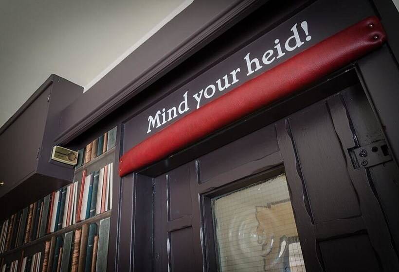 Thrums Hotel, Kirriemuir