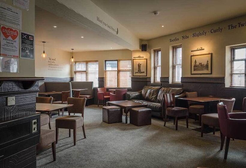 Thrums Hotel, Kirriemuir