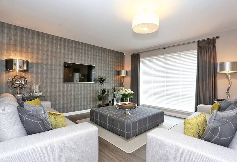 Town & Country Apartments  Priory Park