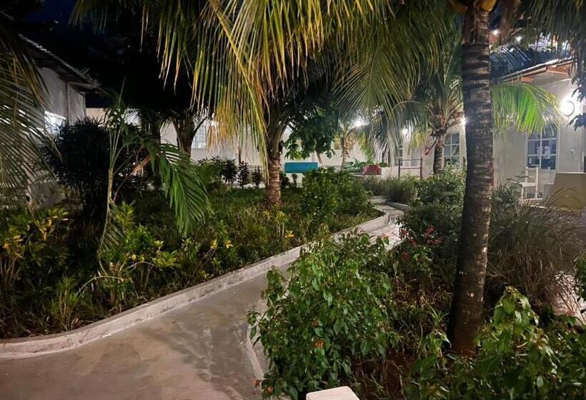 酒店 Sunseabar Beach Resort