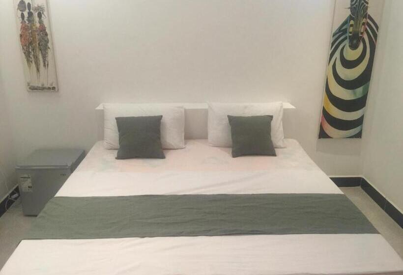 酒店 Sunseabar Beach Resort