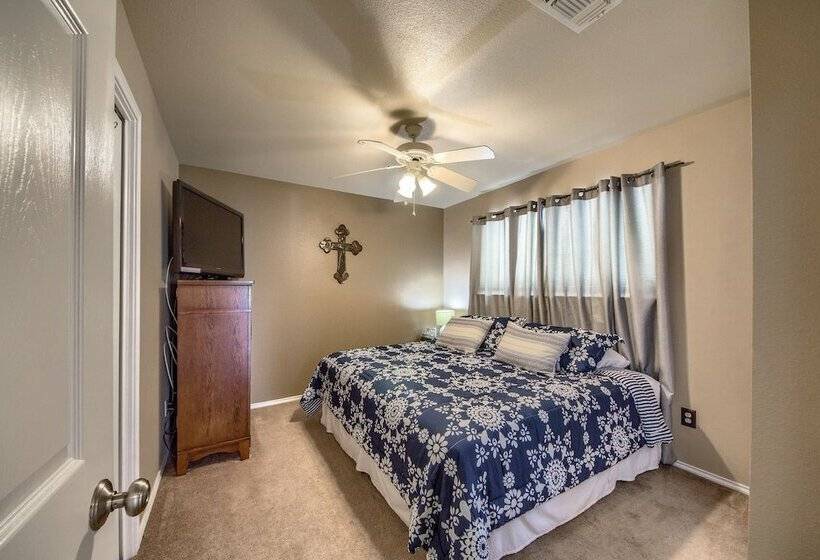 Texas Two Step At Waterwheel