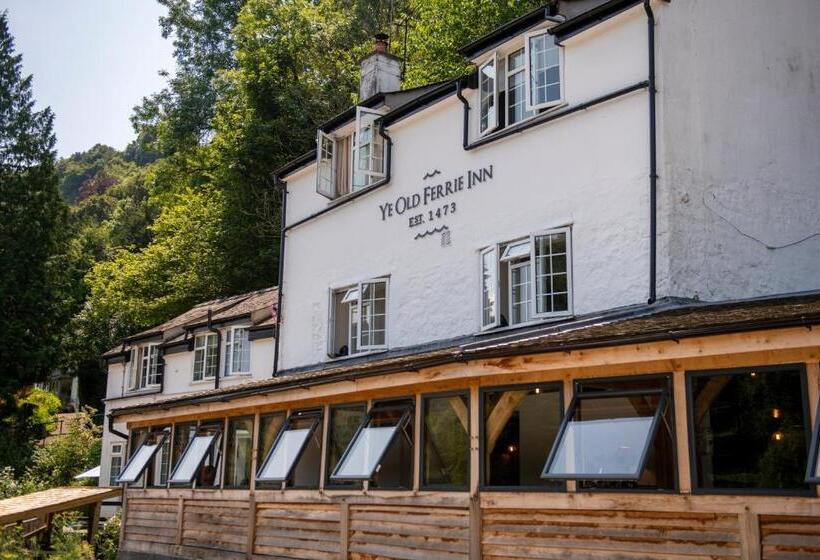 Ye Old Ferrie Inn