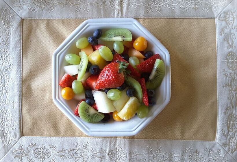 A. B&b   Glastonbury