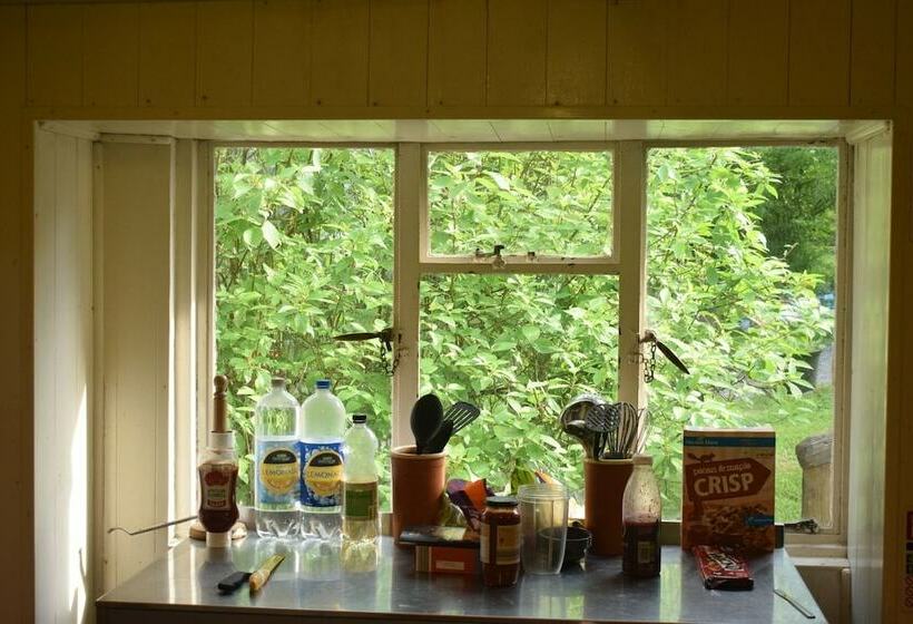 Marthrown Of Mabie   Hostel