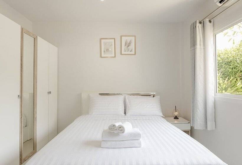 Baanpromphun Pool Villa By Bv