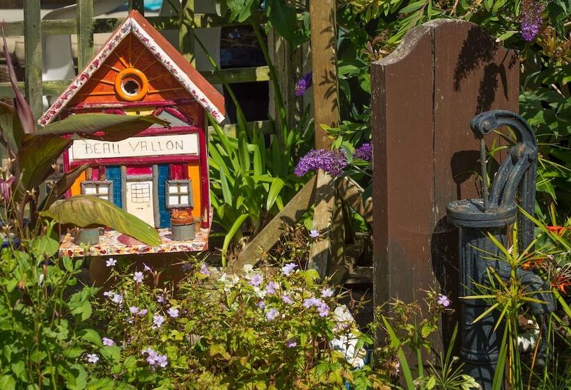 Beau Vallon Holiday Apartments