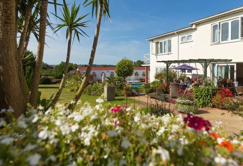 Beau Vallon Holiday Apartments