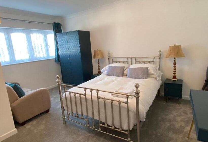 Beau Vallon Holiday Apartments