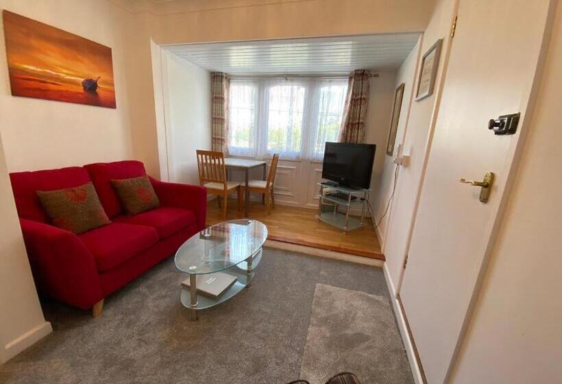 Beau Vallon Holiday Apartments