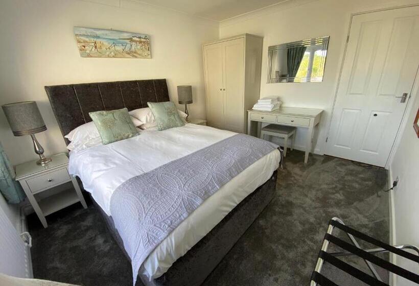 Beau Vallon Holiday Apartments