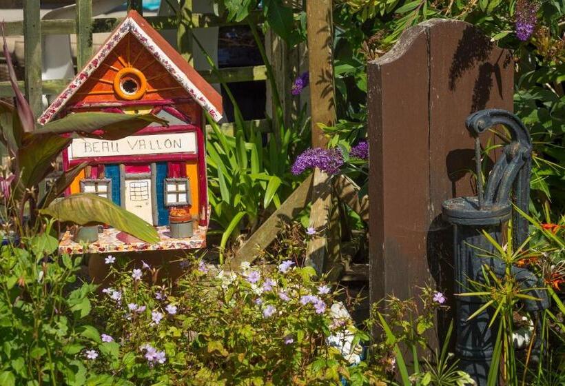 Beau Vallon Holiday Apartments