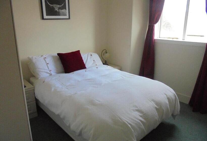 Bed and Breakfast Avondale House