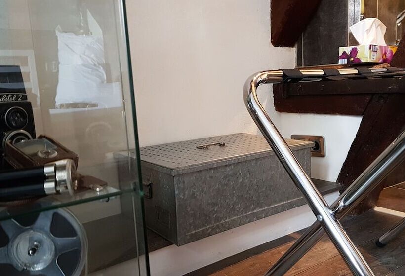 민박 Chambre D Hôtes   Les Convivhotes