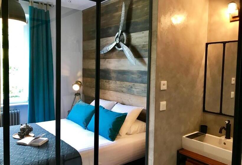 مبيت وإفطار Chambres D Hôtes Les Ecrins