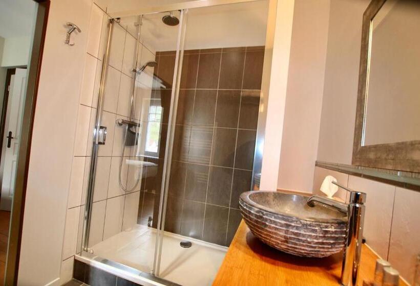 مبيت وإفطار Chambres D Hôtes Les Ecrins