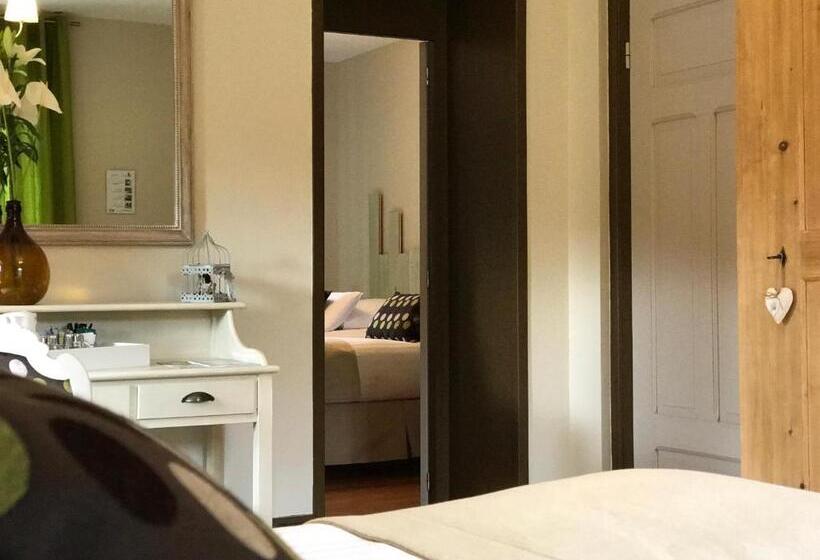 مبيت وإفطار Chambres D Hôtes Les Ecrins