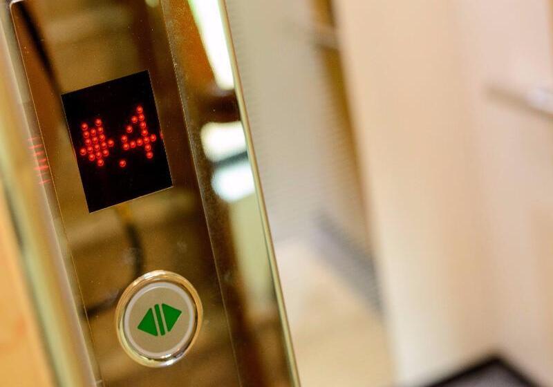 تختخواب و صبحانه Lisinty Resort