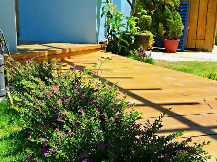 تختخواب و صبحانه Mooning The Hill