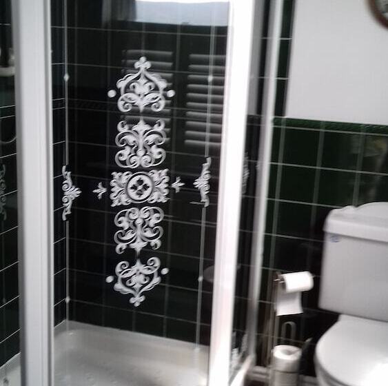 צימר Saxon Villa