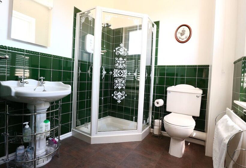 צימר Saxon Villa