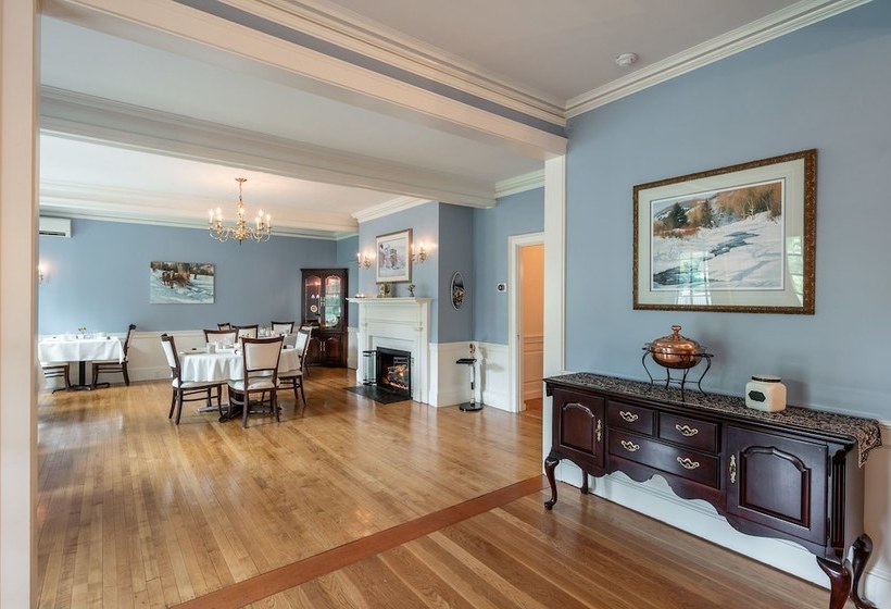 مبيت وإفطار The Blue Horse Inn