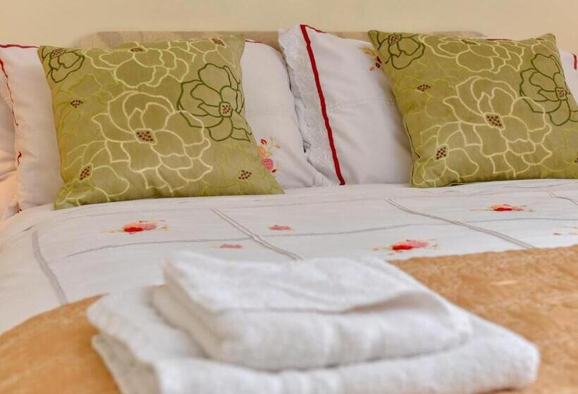 住宿加早餐 The Warren Guest House