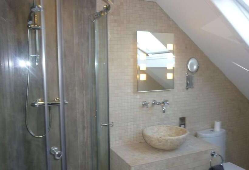 צימר Toadhall Rooms