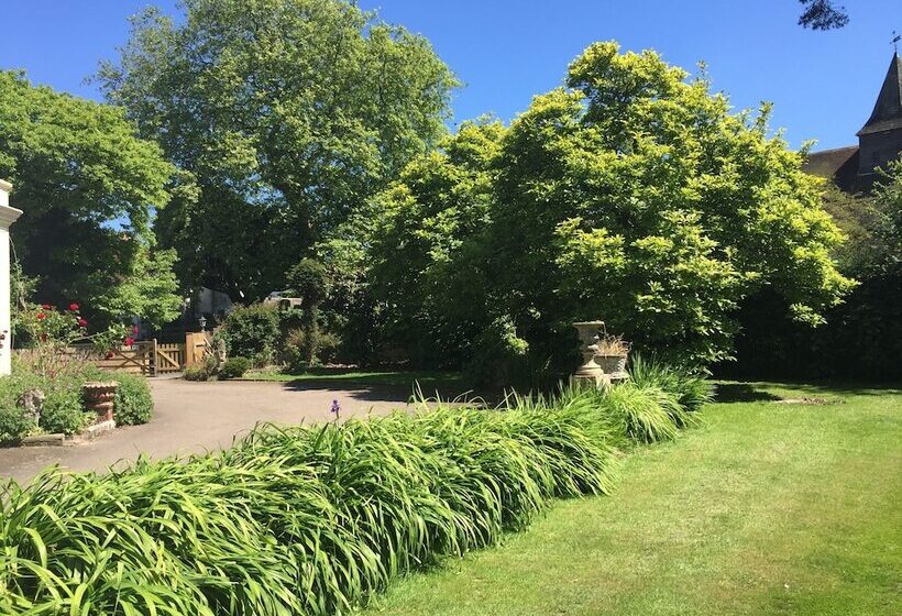 Bed and Breakfast Wartling Place Country House