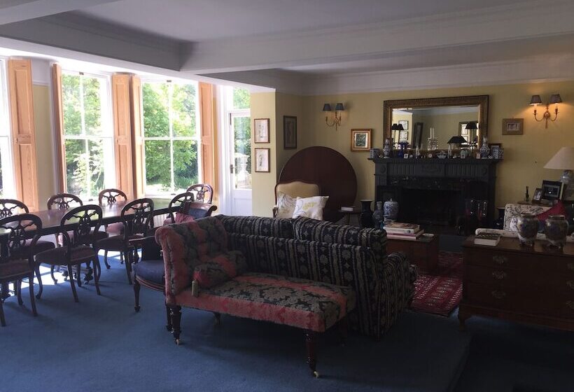 Bed and Breakfast Wartling Place Country House