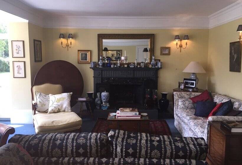 Bed and Breakfast Wartling Place Country House