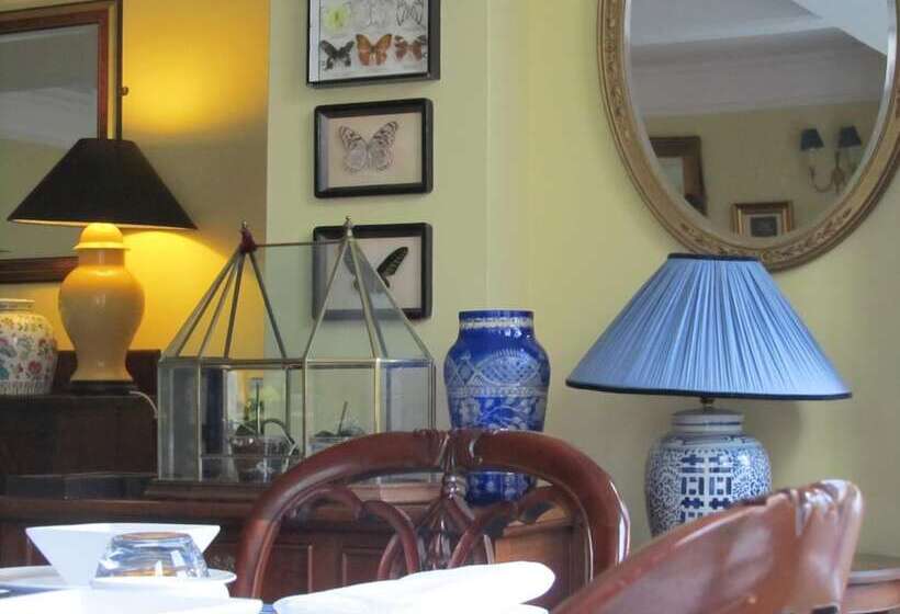 Bed and Breakfast Wartling Place Country House