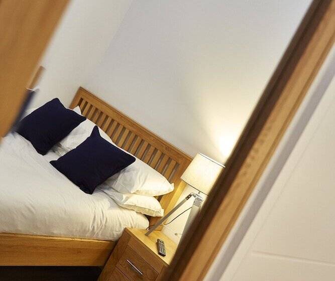 Burkhardt Hall  Parking Included  Sleeps 4