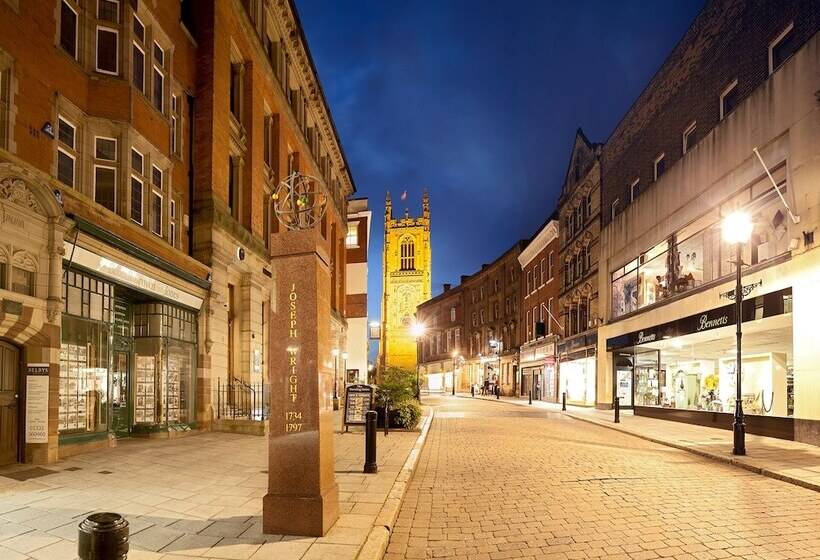 Grand Central Apartments