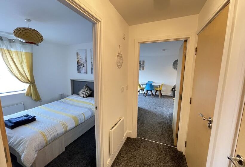 Grand Central Apartments