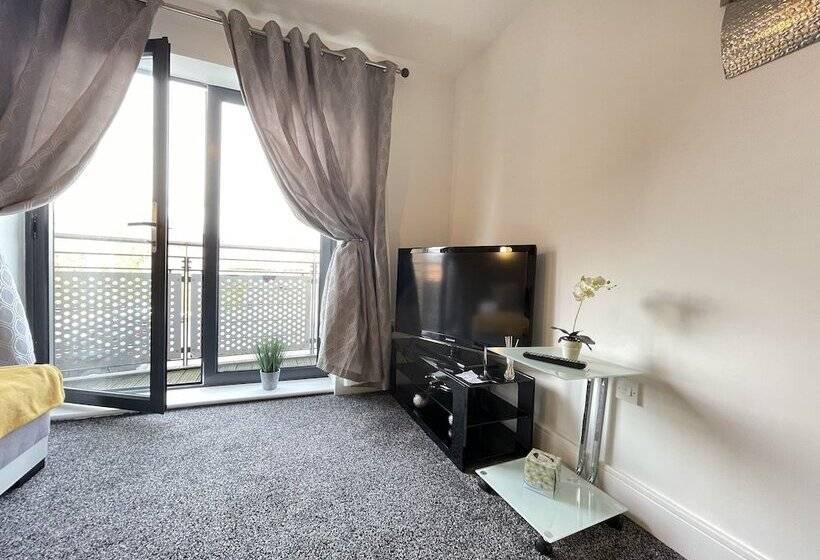 Grand Central Apartments