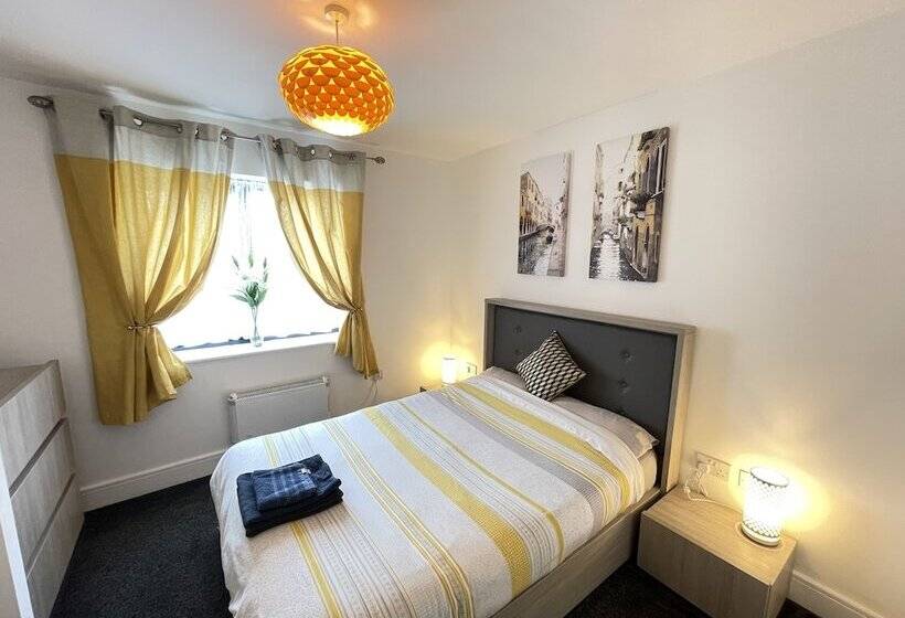 Grand Central Apartments